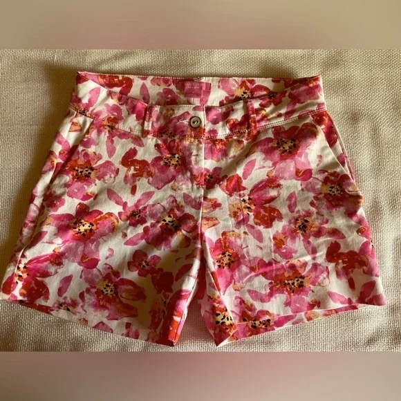 Issac Mizrahi floral shorts - Picture 1 of 5